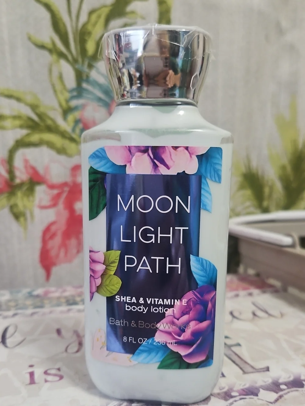Bath & Body  Moon Light Path Shea & Vitamine  E BODY LOTION NWT